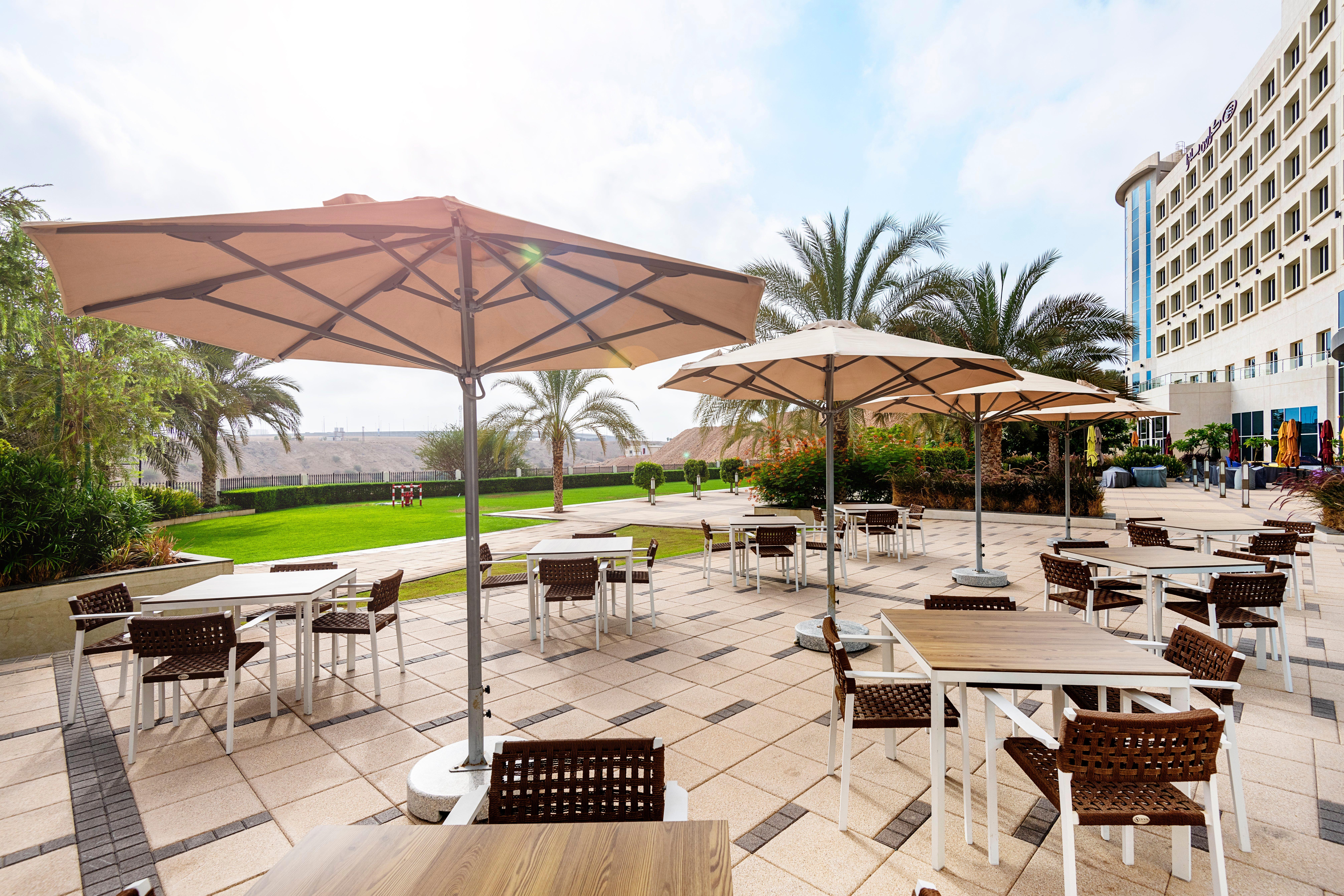 Crowne Plaza Muscat Ocec By Ihg Hotell Exteriör bild