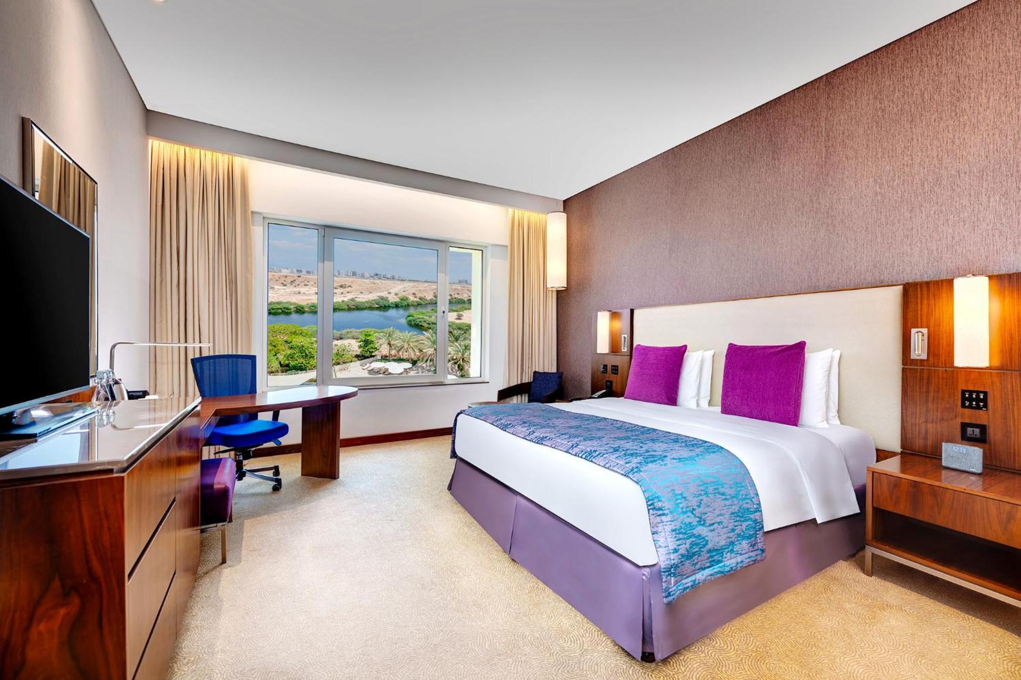 Crowne Plaza Muscat Ocec By Ihg Hotell Exteriör bild