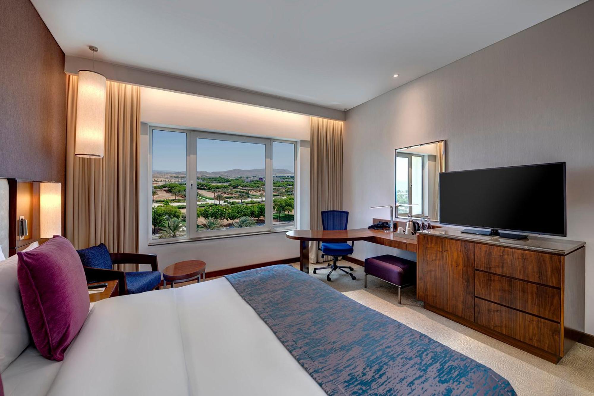 Crowne Plaza Muscat Ocec By Ihg Hotell Exteriör bild